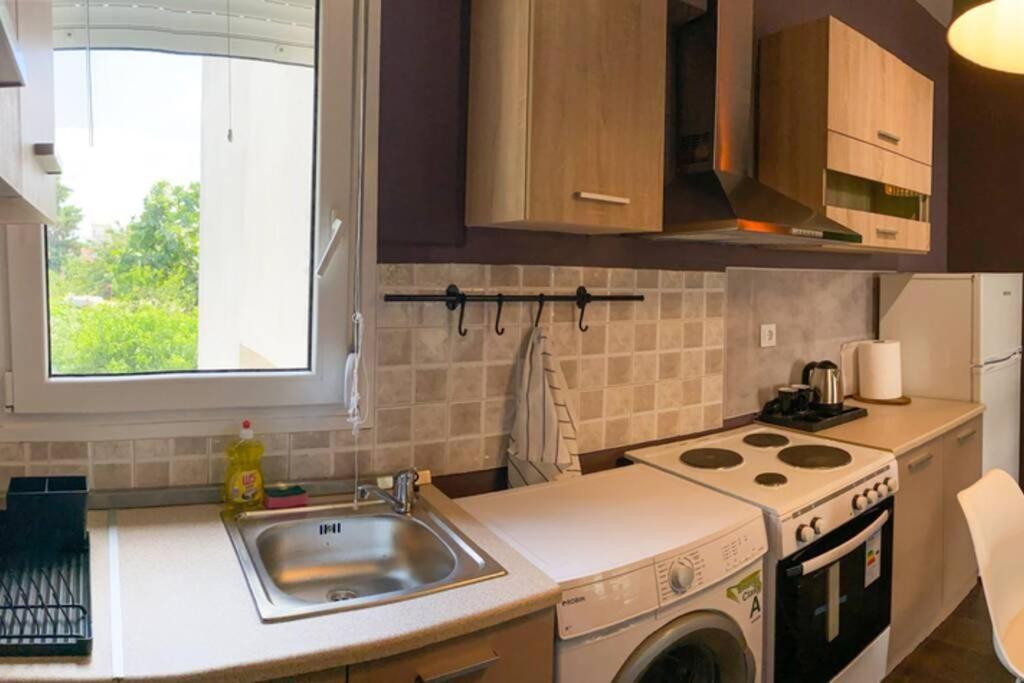 Green Apartment With View Komotiní Ngoại thất bức ảnh